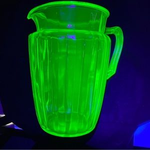 Vintage PILLAR OPTIC Green Uranium Glass 60 oz. Pitcher by Anchor Hocking 8 In